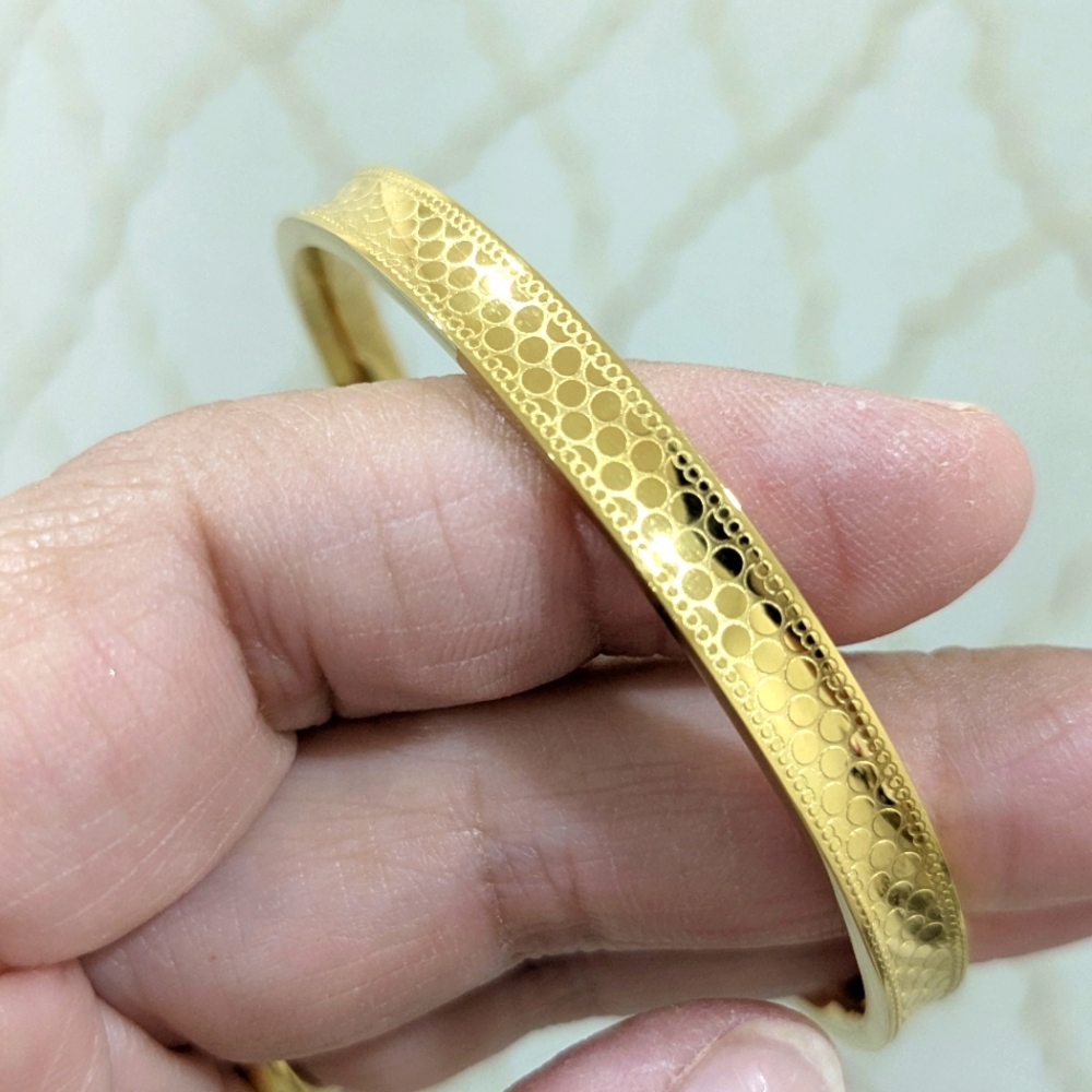 2 For $20 Elegant Gold Bangle Bracelet